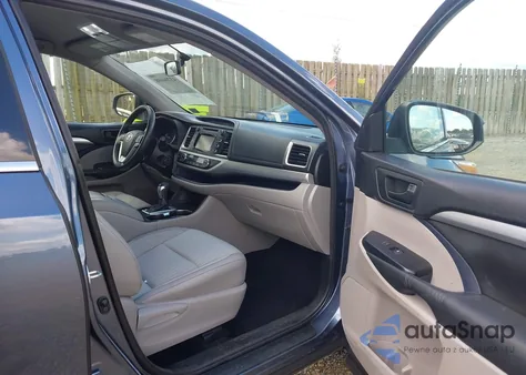 2015 Toyota Highlander Le Plus V6 from USA, damaged, VIN 5TDBKRFH3FS190970